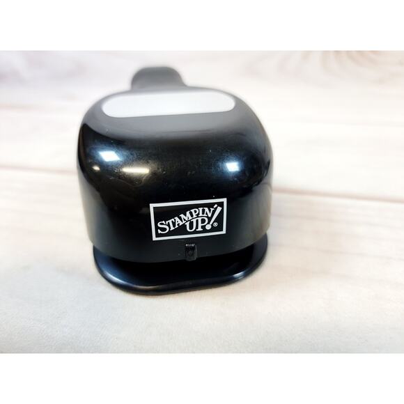 Stampin' Up! KEY TAG Punch Dog Tag Whale Tail Paper Shapers - Picture 3 of 7